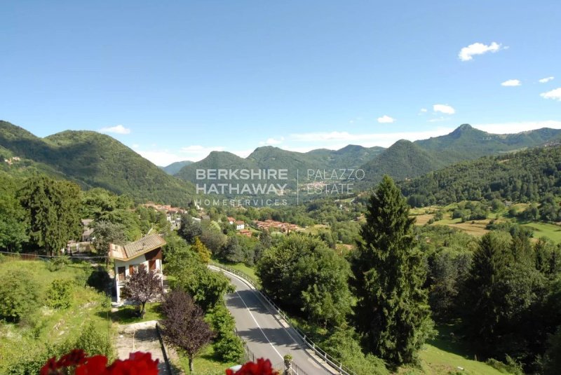Villa in Centro Valle Intelvi