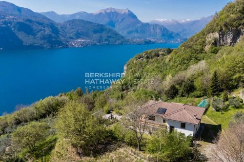 Villa à Mandello del Lario