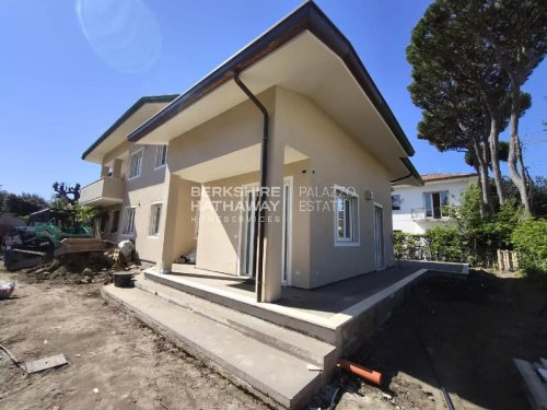 Villa in Pietrasanta