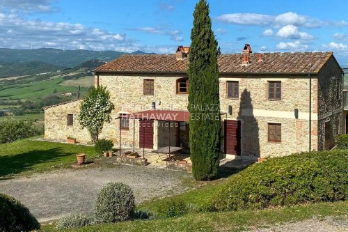 Villa in Montescudaio