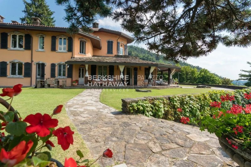 Villa a Como