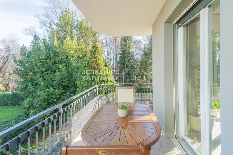 Appartement à Dormelletto