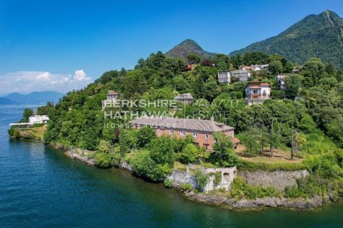 Villa in Laveno-Mombello