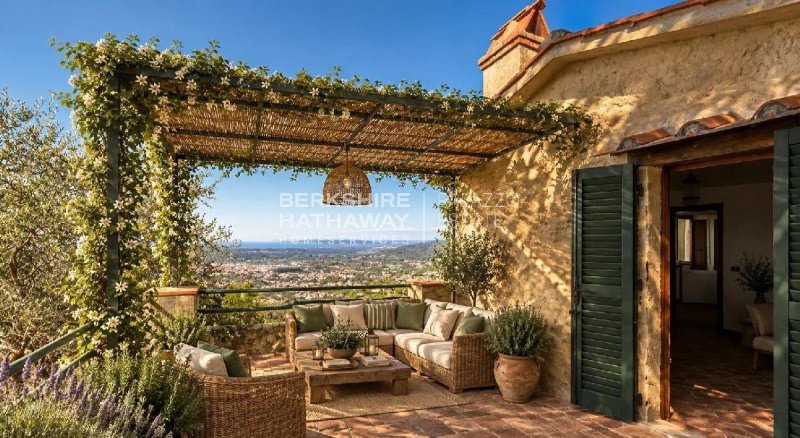 Villa in Pietrasanta