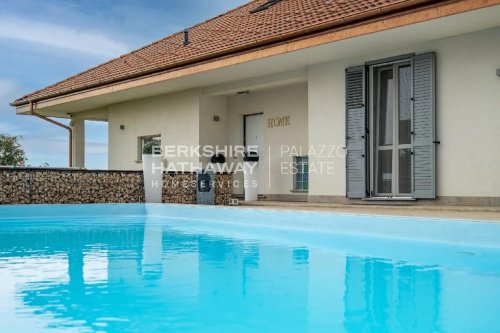Villa a Arona