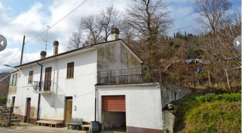Detached house in Tornareccio