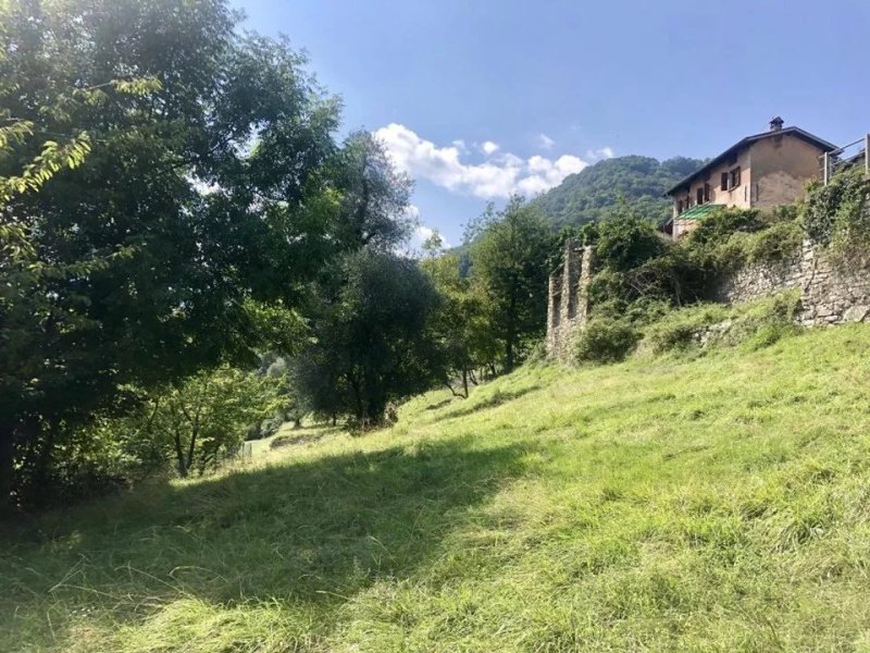 Detached house in Argegno