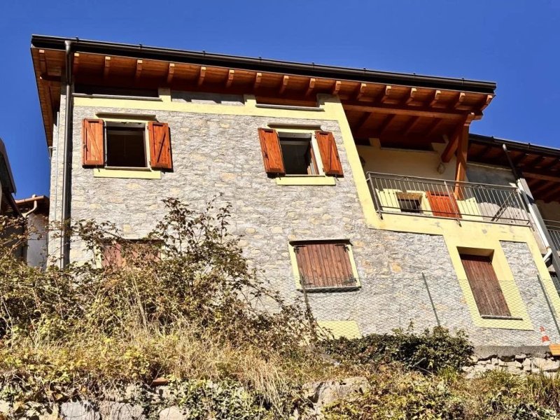 Casa indipendente a Dizzasco