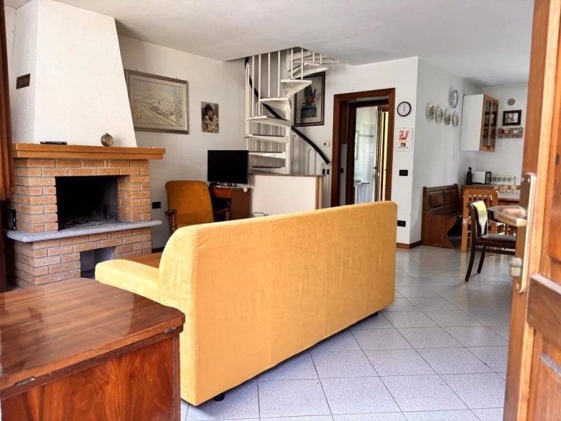 Таунхаус в Centro Valle Intelvi