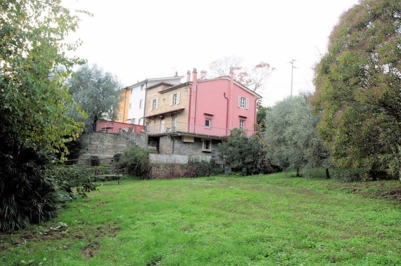 Farmhouse in Lamporecchio