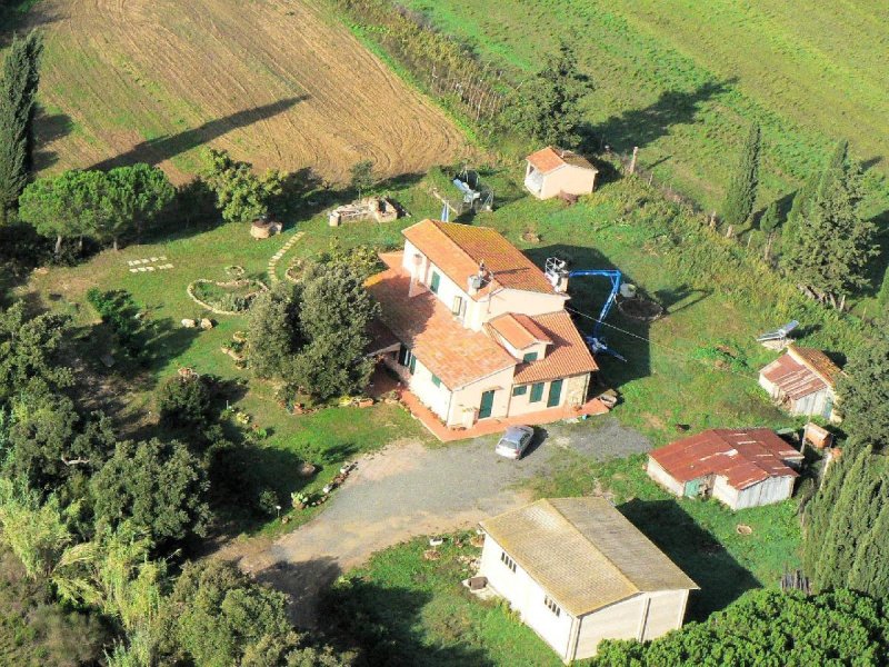 Klein huisje op het platteland in Gavorrano