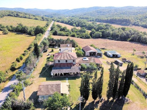 Ferme à Monteverdi Marittimo