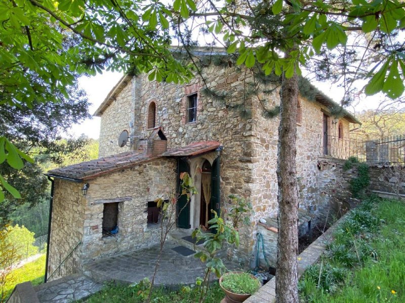 Klein huisje op het platteland in Castelnuovo di Val di Cecina