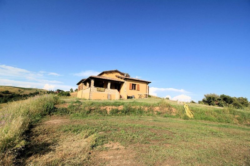 Klein huisje op het platteland in Magliano in Toscana