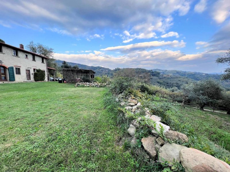 Maison de campagne à Massa e Cozzile