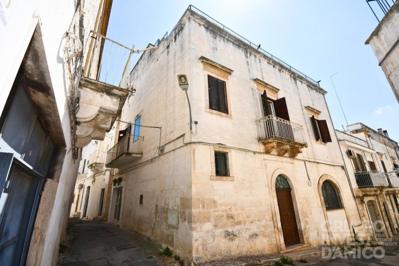 Palast in Ostuni