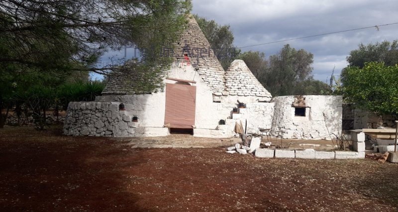 Trulli in San Michele Salentino