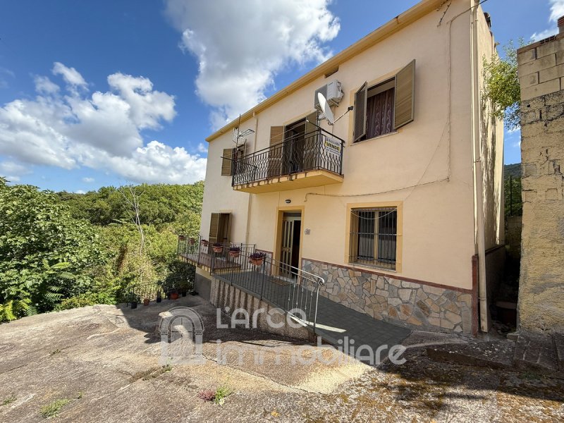 Einfamilienhaus in Santa Maria del Cedro