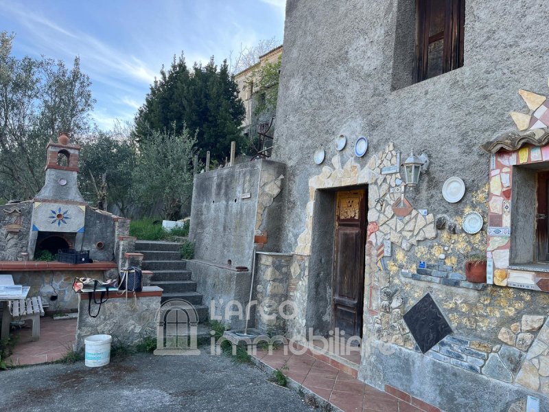 Huis op het platteland in Belmonte Calabro