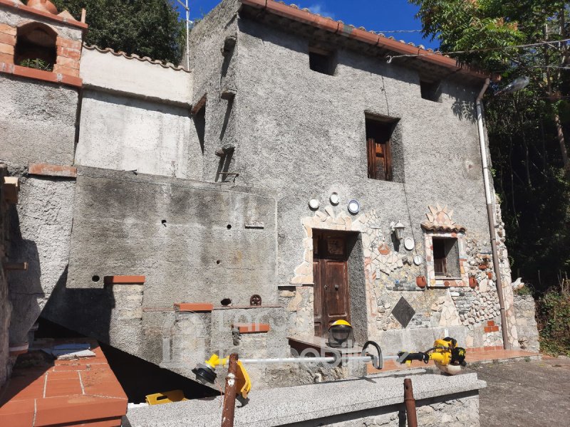 Huis op het platteland in Belmonte Calabro