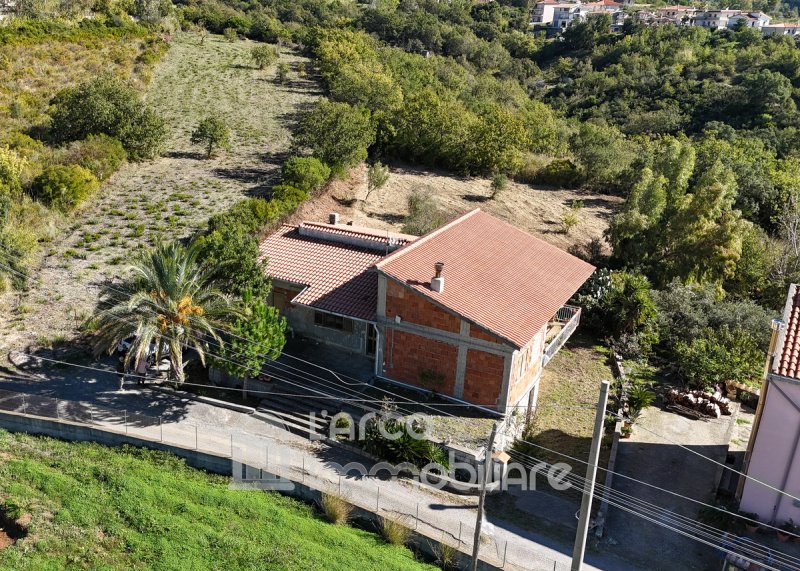 Villa a Santa Domenica Talao