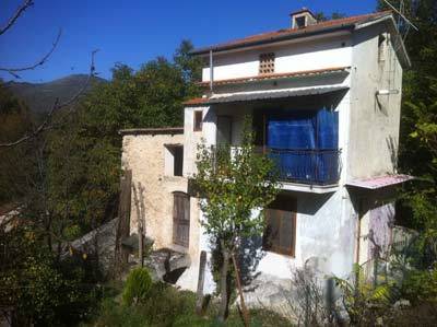 Moradia em Molina Aterno