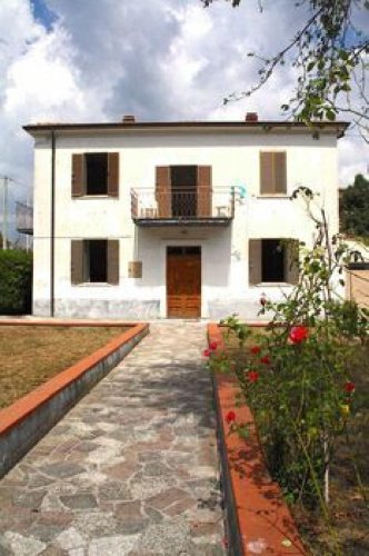 Casa em Tione degli Abruzzi