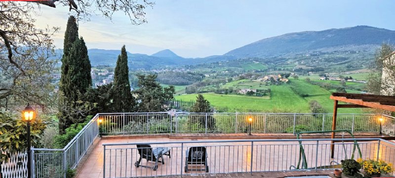 Top-to-bottom house in Corciano