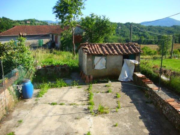 Klein huisje op het platteland in Licciana Nardi