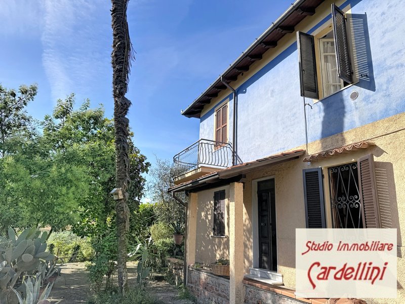 Villa i Bagnone