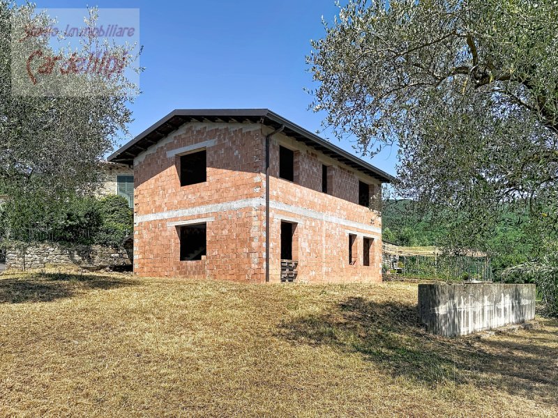 Top-to-bottom house in Minucciano
