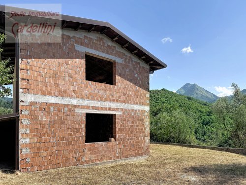 Top-to-bottom house in Minucciano