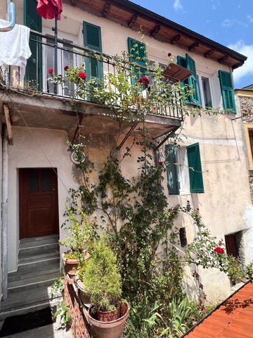 Historisch appartement in Borgomaro