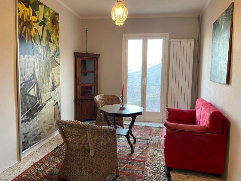 Historisch appartement in Borgomaro