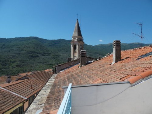 Terraced house in Borgomaro