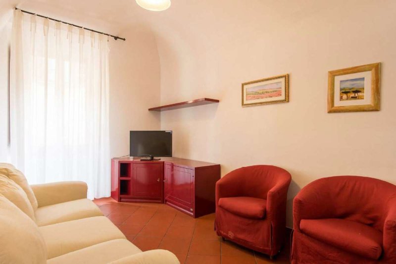 Apartamento em Volterra