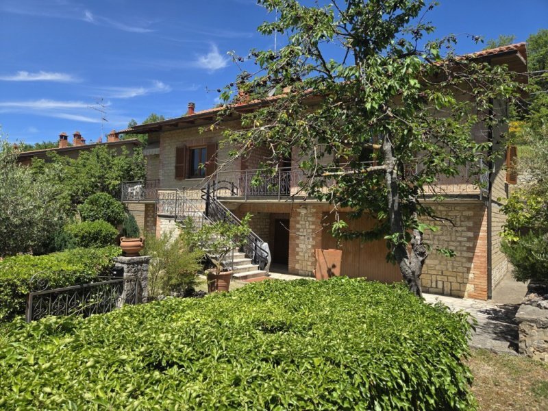Villa in Trequanda
