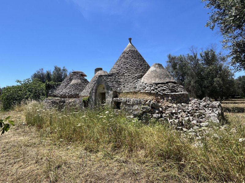 Trulli in San Michele Salentino