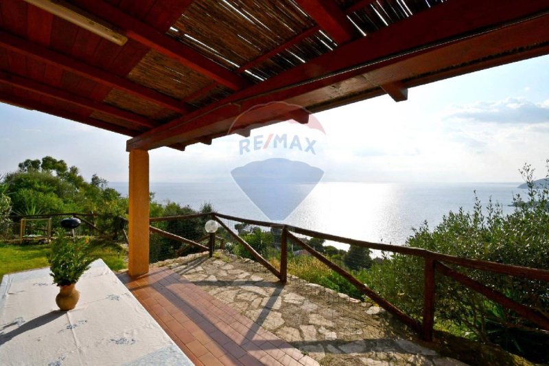 Таунхаус в Маракалагонис