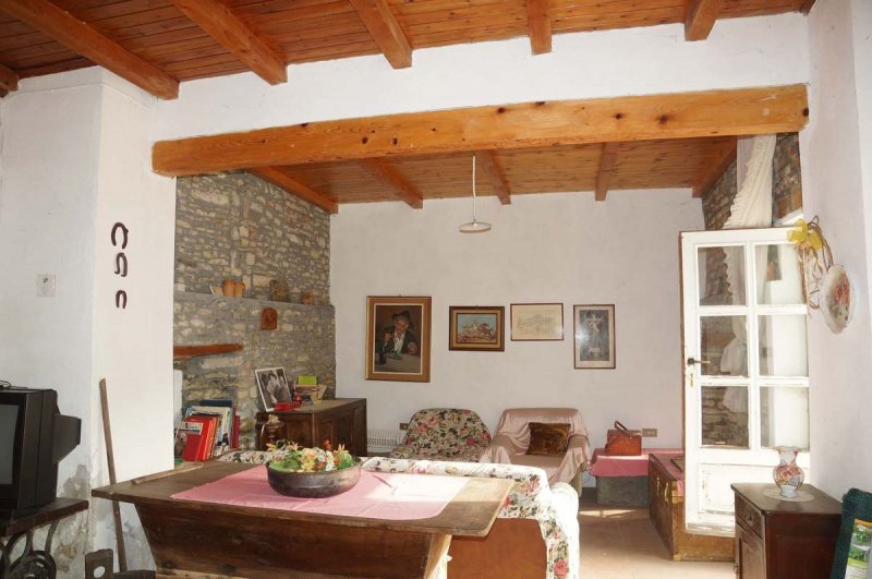 Detached house in Cassinasco