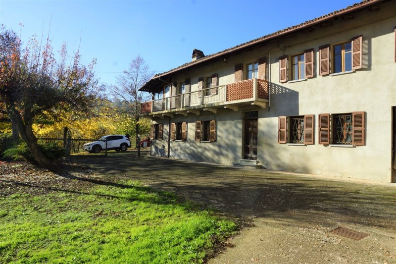 Detached house in Calosso