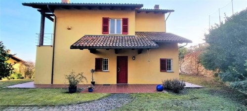 Detached house in Albugnano