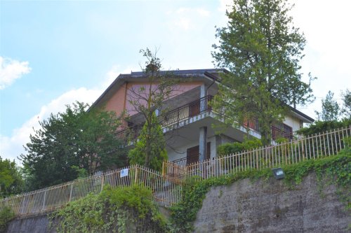 Detached house in Rocca d'Arazzo
