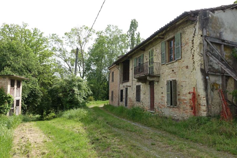 Vrijstaande woning in Nizza Monferrato