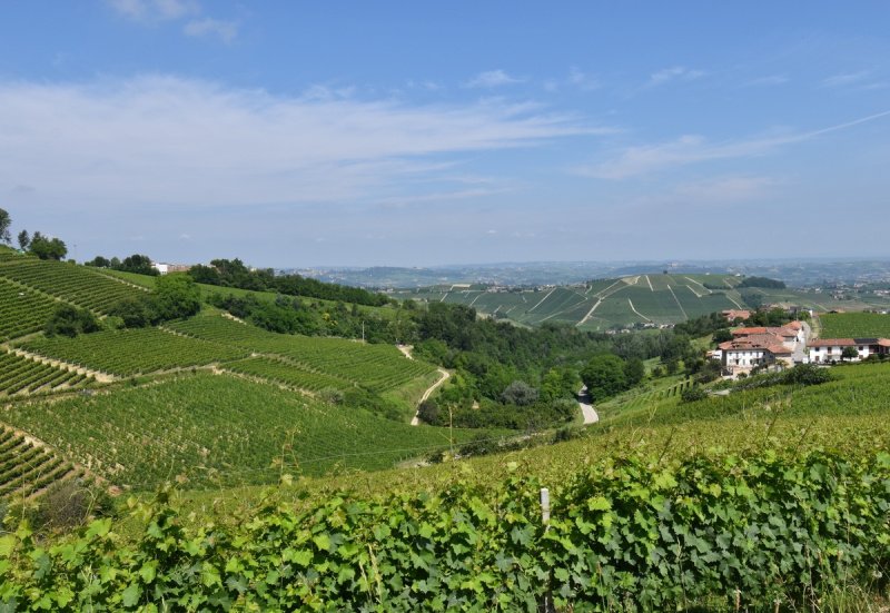 Casa indipendente a Neviglie