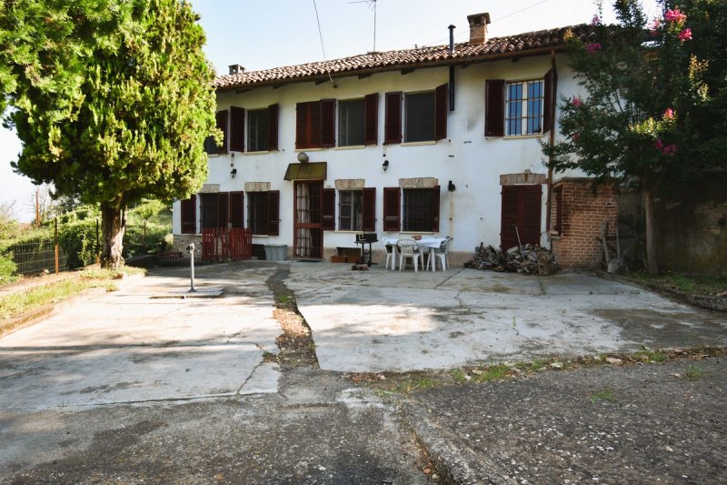 Maison individuelle à Montegrosso d'Asti