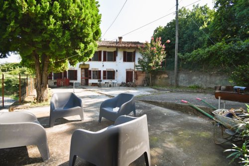 Detached house in Montegrosso d'Asti