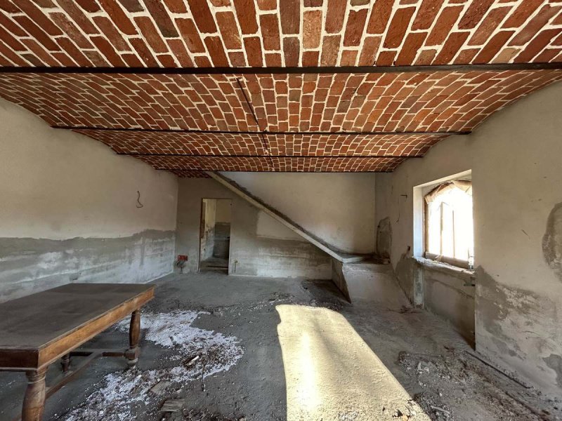 Casa em Rocca d'Arazzo