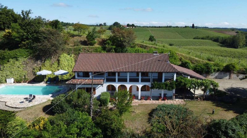 Casa indipendente a Vaglio Serra