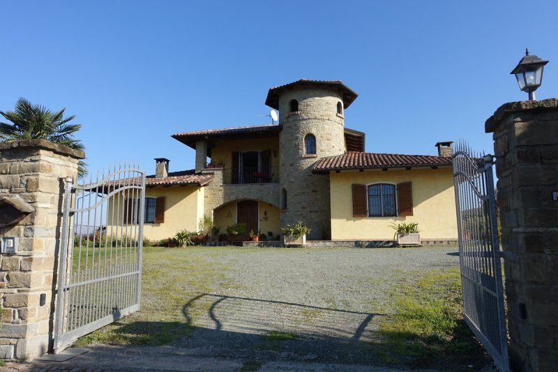 Вилла в Ницца-Монферрато